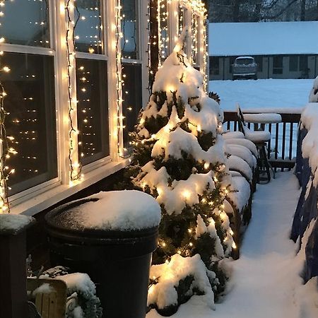 Holiday House Motel Hillsdale Экстерьер фото