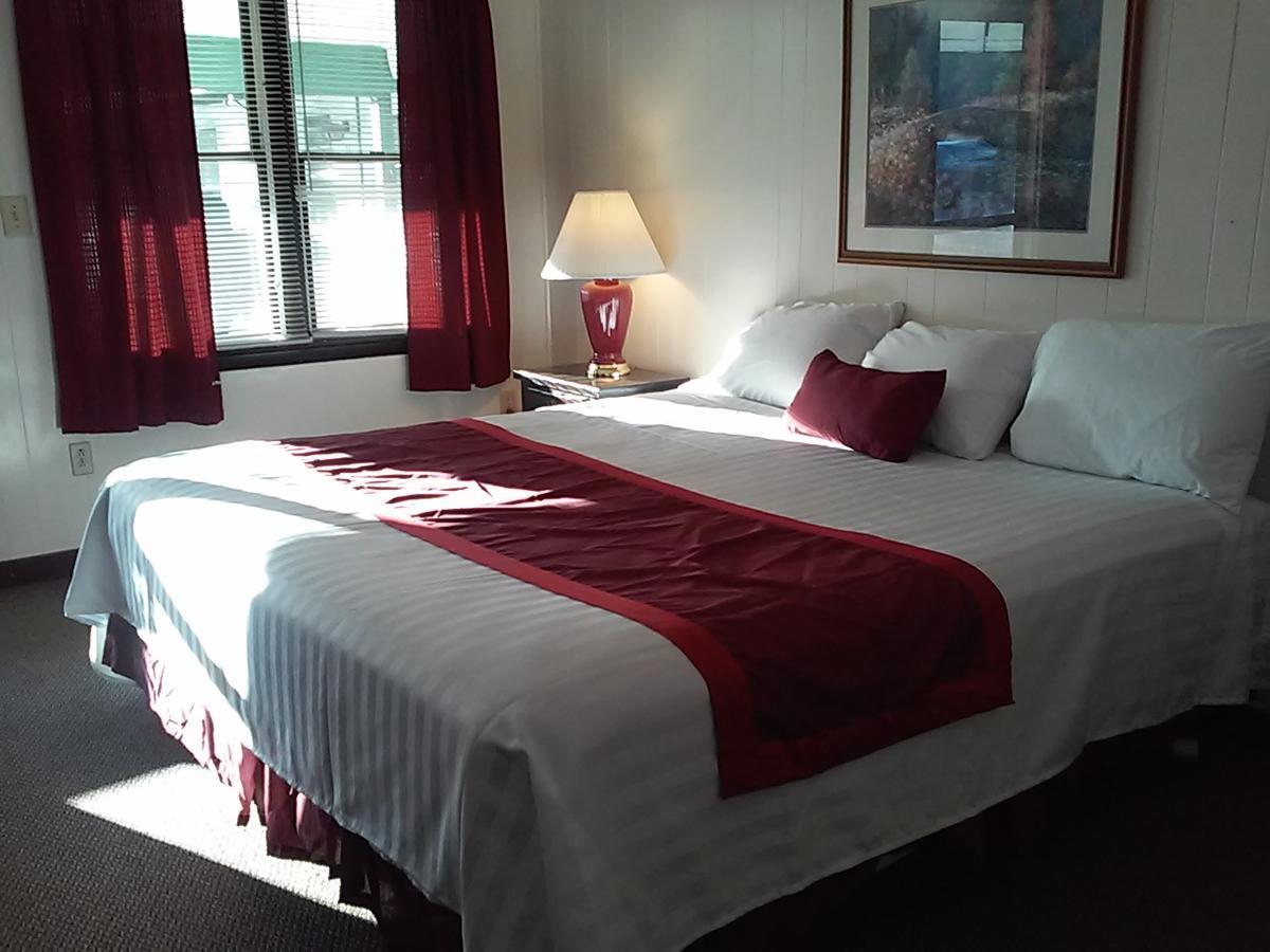 Holiday House Motel Hillsdale Экстерьер фото