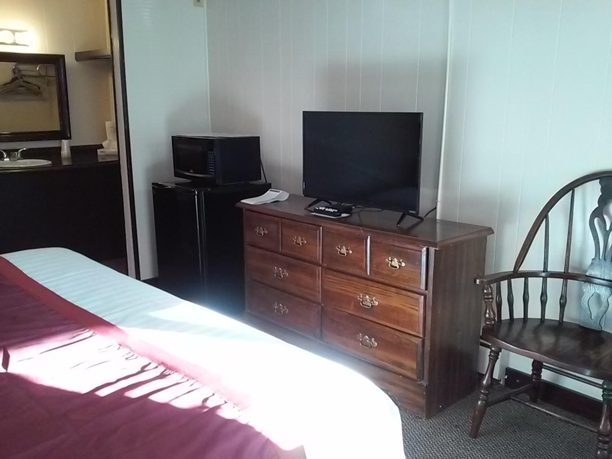 Holiday House Motel Hillsdale Экстерьер фото