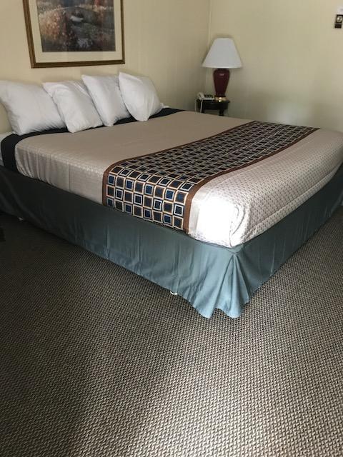 Holiday House Motel Hillsdale Экстерьер фото